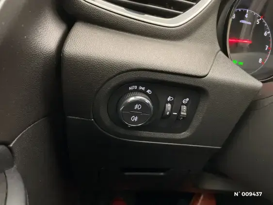 OPEL GRANDLAND X - voiture d'occasion - Photo 34