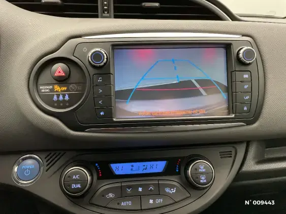 TOYOTA YARIS III - voiture d'occasion - Photo 14