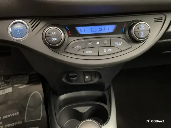 TOYOTA YARIS III - voiture d'occasion - Photo 15