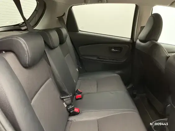 TOYOTA YARIS III - voiture d'occasion - Photo 11