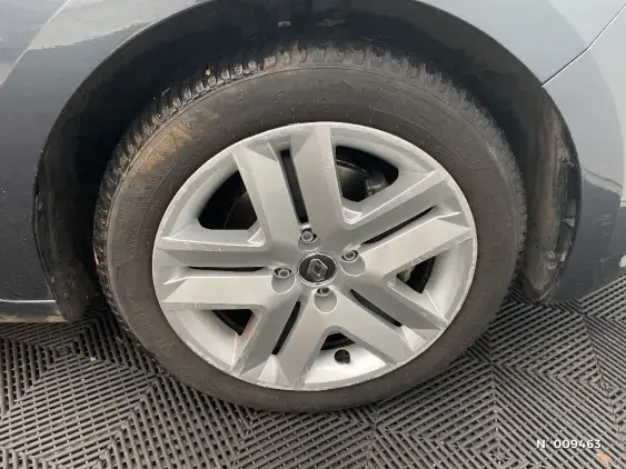 RENAULT CLIO V - voiture d'occasion - Photo 8