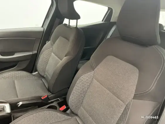 RENAULT CLIO V - voiture d'occasion - Photo 32