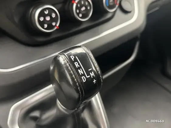 RENAULT TRAFIC FG III - voiture d'occasion - Photo 31