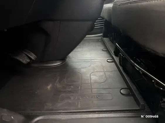 RENAULT TRAFIC FG III - voiture d'occasion - Photo 36