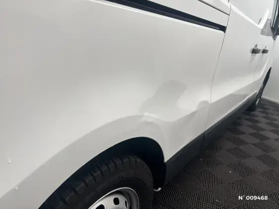 RENAULT TRAFIC FG III - voiture d'occasion - Photo 26