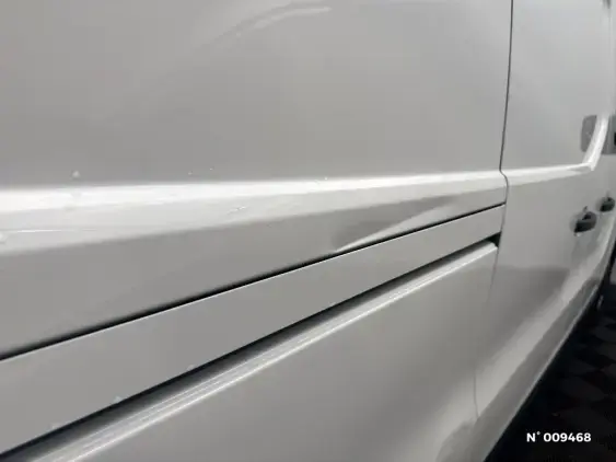 RENAULT TRAFIC FG III - voiture d'occasion - Photo 27