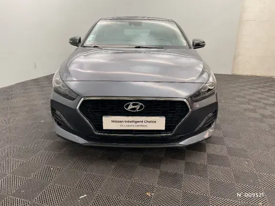 HYUNDAI I30 FASTBACK I - voiture d'occasion - Photo 3