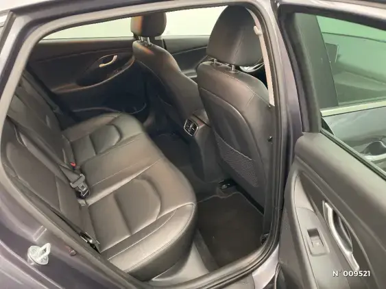 HYUNDAI I30 FASTBACK I - voiture d'occasion - Photo 11