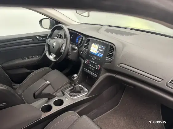 RENAULT MEGANE IV - voiture d'occasion - Photo 10