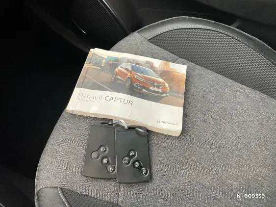 RENAULT CAPTUR - voiture d'occasion - Photo 36