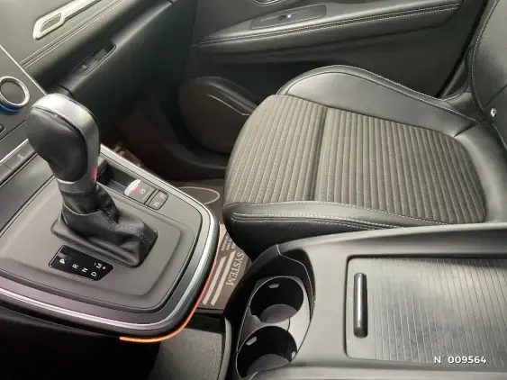 RENAULT SCENIC IV - voiture d'occasion - Photo 15