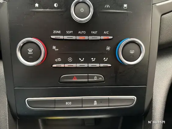 RENAULT MEGANE IV - voiture d'occasion - Photo 27