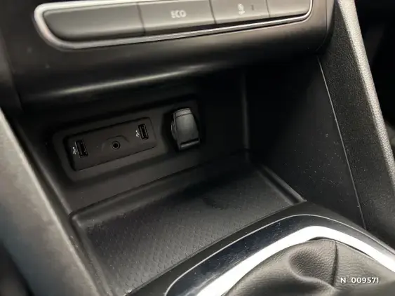 RENAULT MEGANE IV - voiture d'occasion - Photo 28