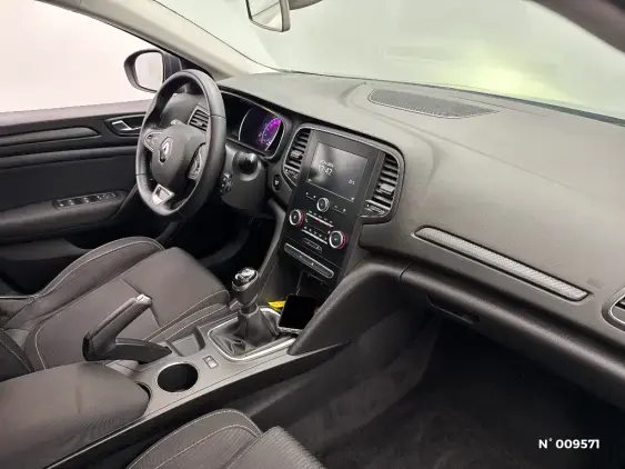 RENAULT MEGANE IV - voiture d'occasion - Photo 10