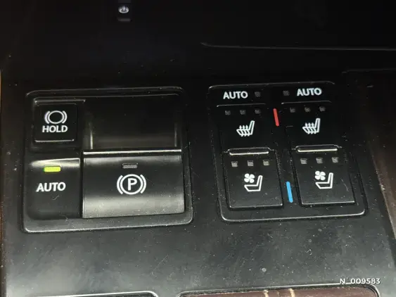 LEXUS RX IV - voiture d'occasion - Photo 34