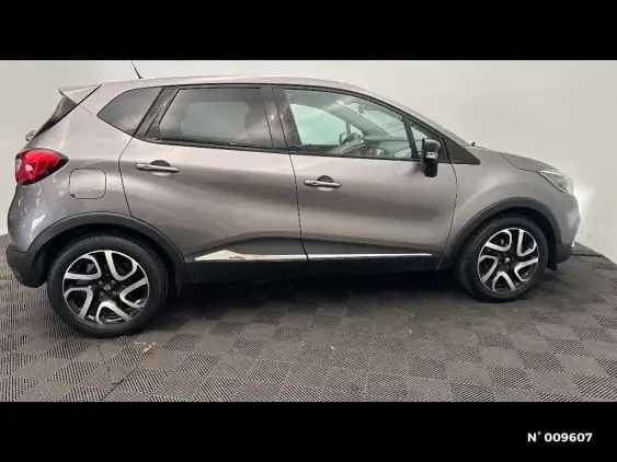 RENAULT CAPTUR - voiture d'occasion - Photo 5