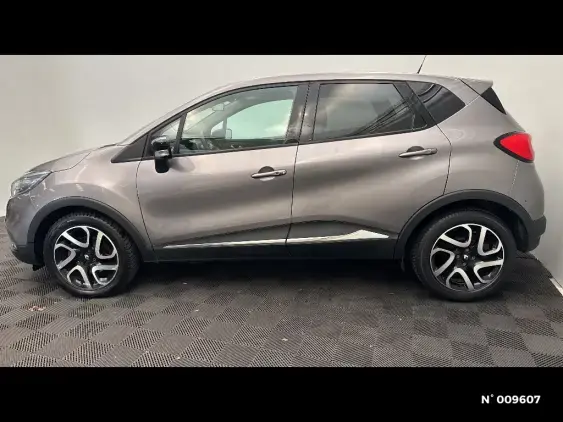 RENAULT CAPTUR - voiture d'occasion - Photo 2