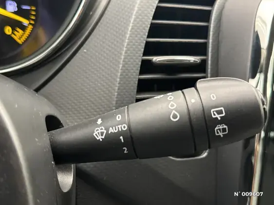 RENAULT CAPTUR - voiture d'occasion - Photo 32