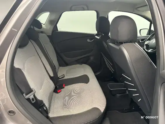 RENAULT CAPTUR - voiture d'occasion - Photo 11