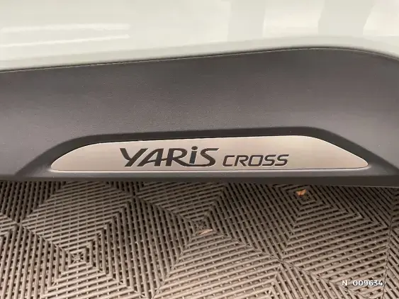 TOYOTA YARIS CROSS I - voiture d'occasion - Photo 27