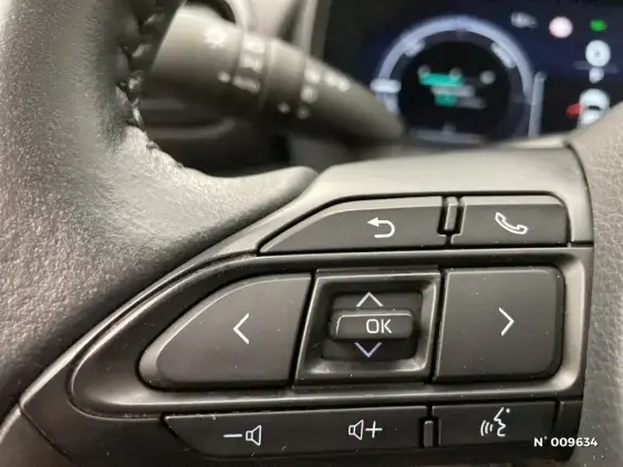 TOYOTA YARIS CROSS I - voiture d'occasion - Photo 31