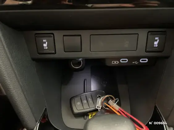 TOYOTA YARIS CROSS I - voiture d'occasion - Photo 33