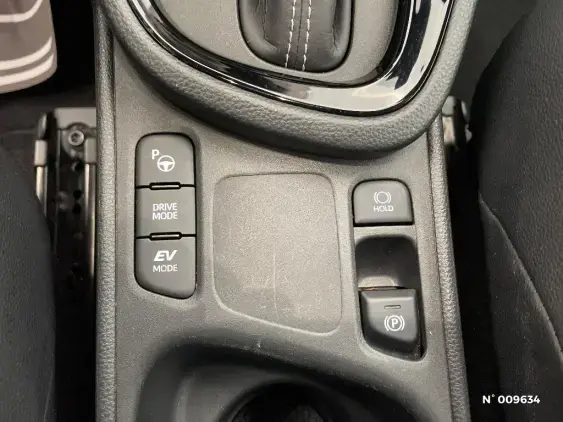 TOYOTA YARIS CROSS I - voiture d'occasion - Photo 34