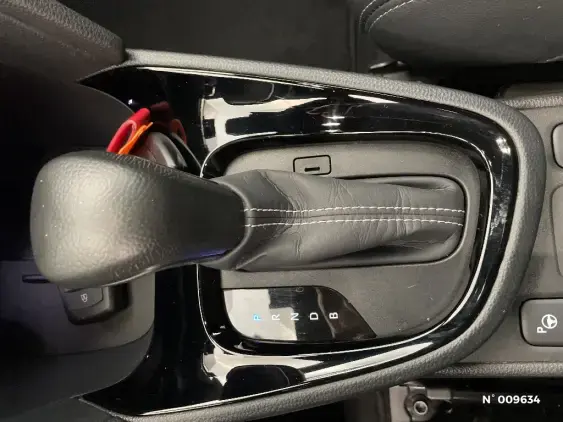 TOYOTA YARIS CROSS I - voiture d'occasion - Photo 35