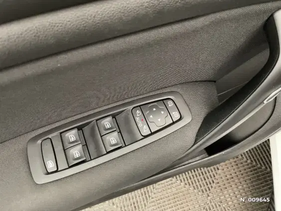 RENAULT MEGANE IV - voiture d'occasion - Photo 15