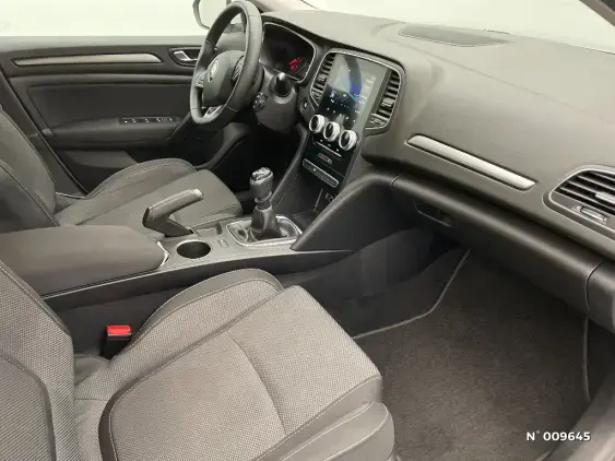 RENAULT MEGANE IV - voiture d'occasion - Photo 10