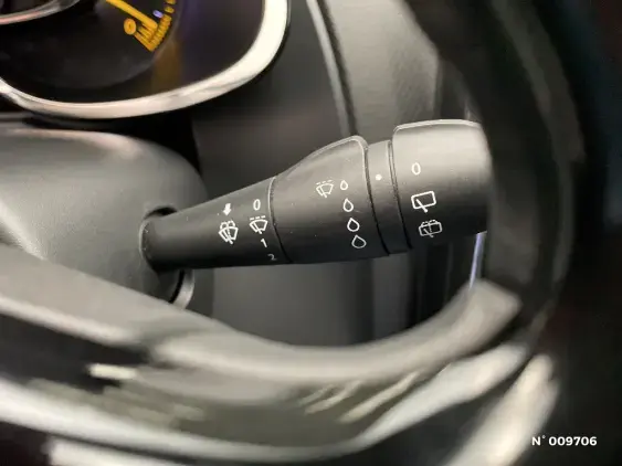 RENAULT CLIO IV - voiture d'occasion - Photo 27