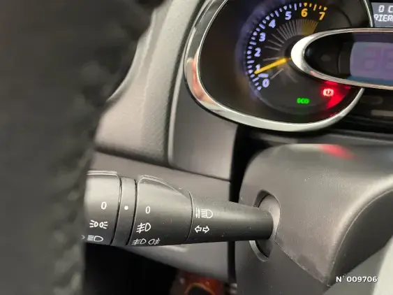 RENAULT CLIO IV - voiture d'occasion - Photo 28