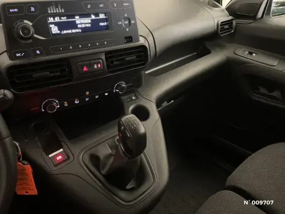 PEUGEOT PARTNER III - voiture d'occasion - Photo 15
