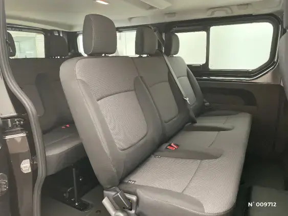 RENAULT TRAFIC III - voiture d'occasion - Photo 11