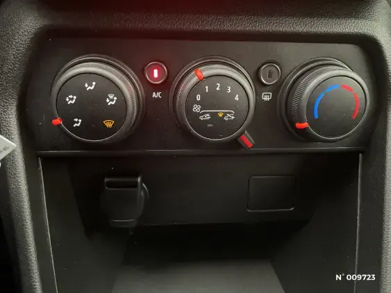 DACIA SANDERO III - voiture d'occasion - Photo 30