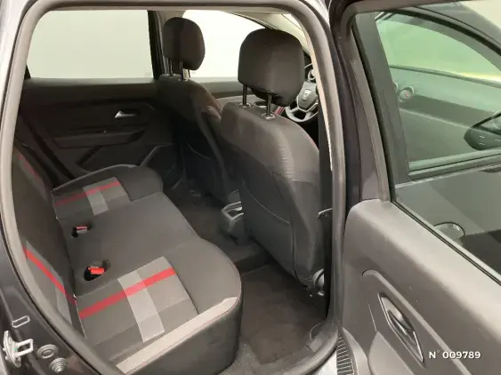 DACIA DUSTER II - voiture d'occasion - Photo 11