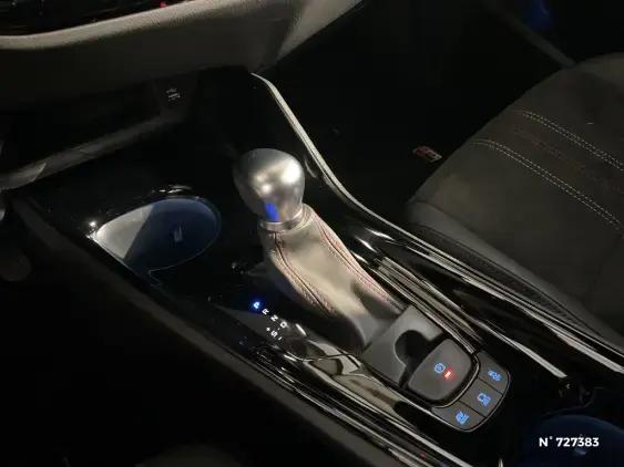 TOYOTA C-HR - voiture d'occasion - Photo 32