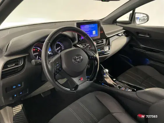 TOYOTA C-HR - voiture d'occasion - Photo 10