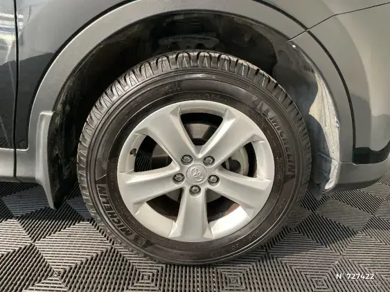 TOYOTA RAV4 IV - voiture d'occasion - Photo 8