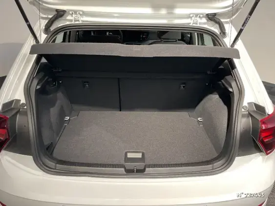 VOLKSWAGEN POLO VI - voiture d'occasion - Photo 7