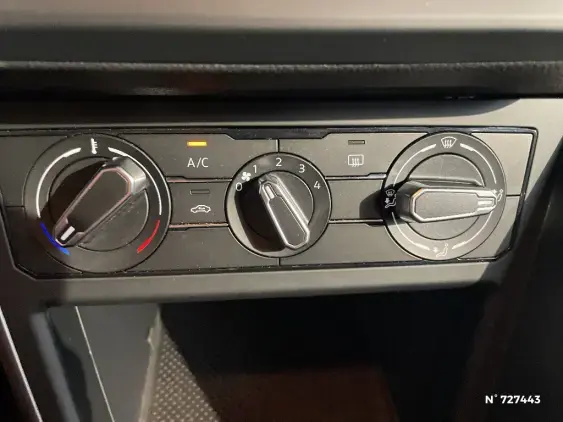 VOLKSWAGEN POLO VI - voiture d'occasion - Photo 33