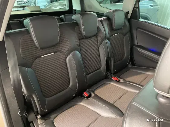 RENAULT SCENIC IV - voiture d'occasion - Photo 10