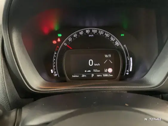 TOYOTA AYGO X - voiture d'occasion - Photo 12