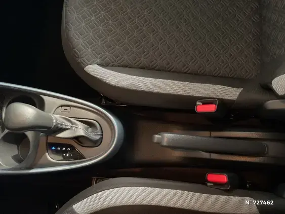 TOYOTA AYGO X - voiture d'occasion - Photo 27