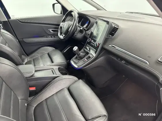 RENAULT SCENIC IV - voiture d'occasion - Photo 10