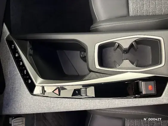 PEUGEOT 3008 III - voiture d'occasion - Photo 29