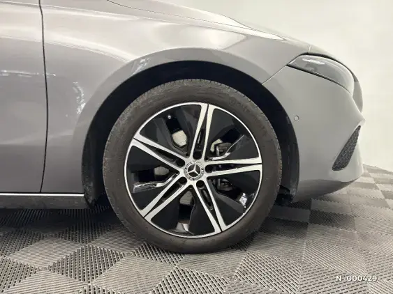 MERCEDES CLASSE A IV - voiture d'occasion - Photo 8