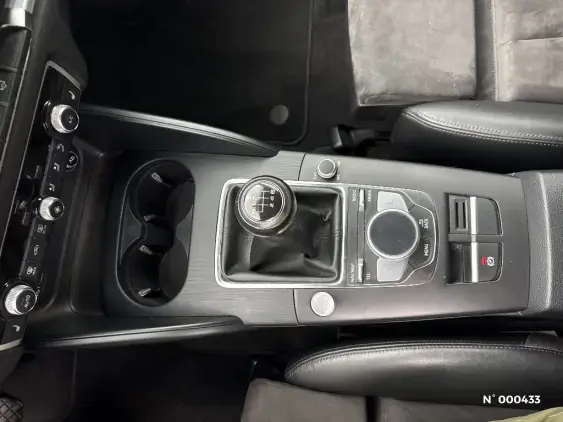 AUDI A3 SPORTBACK IV - voiture d'occasion - Photo 28