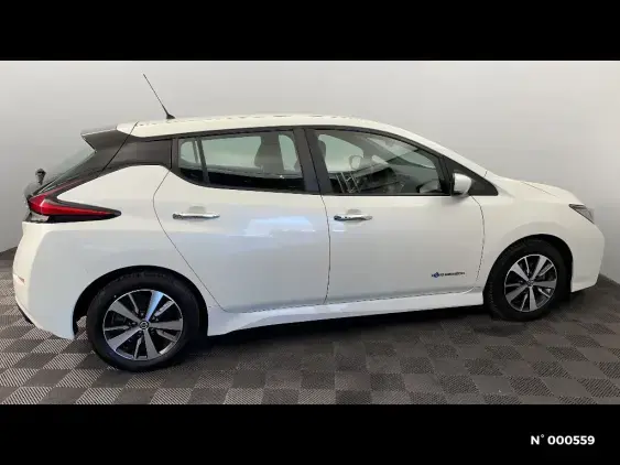 NISSAN LEAF II - voiture d'occasion - Photo 5