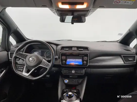 NISSAN LEAF II - voiture d'occasion - Photo 9